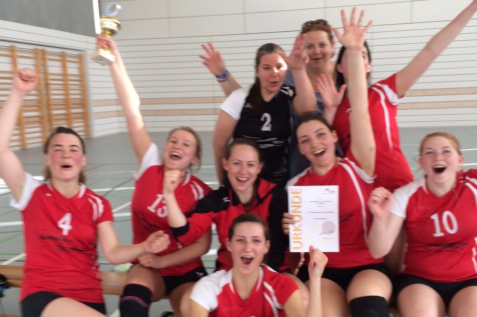 20150510 Damen1 Pokalsieg sport verein salamander kornwestheim volleyball